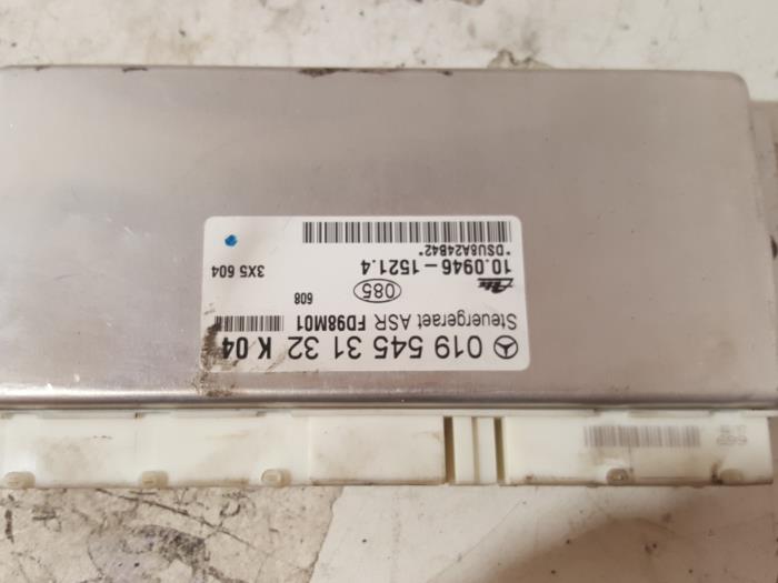 Gebruikte Computer ASR Mercedes CLK (C208) 3.2 320 V6 18V Prijs op aanvraag aangeboden door Zelissen V.O.F. autodemontage