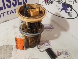 Gebruikte Benzinepomp Volkswagen Golf V (1K1) 2.0 TDI 16V Prijs op aanvraag aangeboden door Zelissen V.O.F. autodemontage