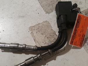 Gebruikte Bobine Mercedes CLK (C208) 3.2 320 V6 18V Prijs op aanvraag aangeboden door Zelissen V.O.F. autodemontage