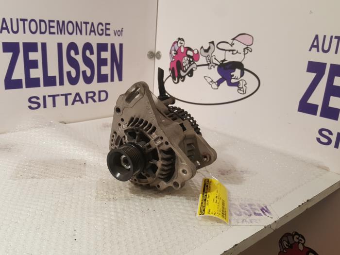 Dynamo Volkswagen Polo III (6N1), 1994 / 1999 1.4i 60, Hatchback, Benzine, 1.390cc, 44kW (60pk), FWD, AEX; AKV; APQ, 1995-07 / 1999-10, 6N1 (Gebruikt)