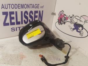 Gebruikte Buitenspiegel links Citroen C3 Picasso (SH) 1.4 16V VTI 95 Prijs € 105,00 Margeregeling aangeboden door Zelissen V.O.F. autodemontage