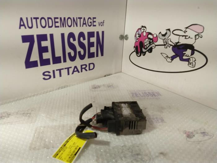 Gebruikte Computer Koeling Audi A4 Avant (B7) 3.0 TDI V6 24V Prijs op aanvraag aangeboden door Zelissen V.O.F. autodemontage