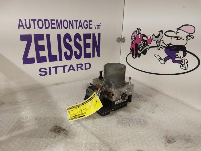 Gebruikte ABS Pomp Audi A4 Avant (B7) 3.0 TDI V6 24V Prijs op aanvraag aangeboden door Zelissen V.O.F. autodemontage