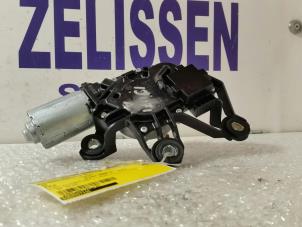 Gebruikte Ruitenwissermotor achter Volkswagen Polo IV (9N1/2/3) 1.4 16V Prijs op aanvraag aangeboden door Zelissen V.O.F. autodemontage