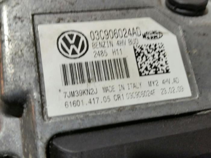Computer Motormanagement van een Volkswagen Polo IV (9N1/2/3) 1.4 16V 2009