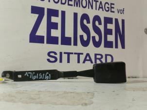 Gebruikte Veiligheidsgordel Insteek links-voor Volkswagen Caddy Prijs op aanvraag aangeboden door Zelissen V.O.F. autodemontage
