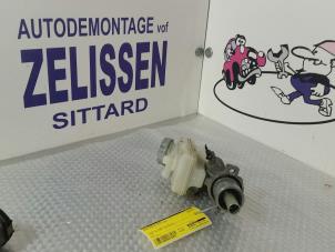 Gebruikte Hoofdremcilinder Opel Agila (A) 1.2 16V Prijs € 47,25 Margeregeling aangeboden door Zelissen V.O.F. autodemontage