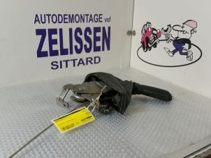 Gebruikte Handrem Mechaniek Opel Corsa Prijs € 52,50 Margeregeling aangeboden door Zelissen V.O.F. autodemontage