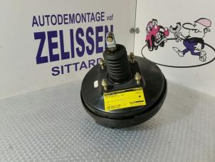 Gebruikte Rembekrachtiger Toyota Corolla (E12) 1.6 16V VVT-i Prijs € 52,50 Margeregeling aangeboden door Zelissen V.O.F. autodemontage