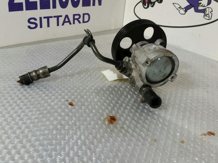 Pomp Servo van een Volvo V40 (VW) 1.9 D 2000