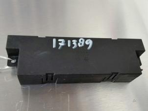 Gebruikte Module climatronic Mercedes S (W220) 3.2 S-320 18V Prijs € 52,50 Margeregeling aangeboden door Zelissen V.O.F. autodemontage