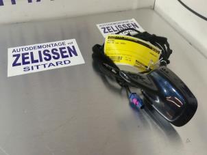 Gebruikte Antenne Audi A5 Quattro (B8C/S) Prijs € 105,00 Margeregeling aangeboden door Zelissen V.O.F. autodemontage