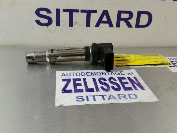 Bobine van een Volkswagen Polo V (6R) 1.4 16V 2010