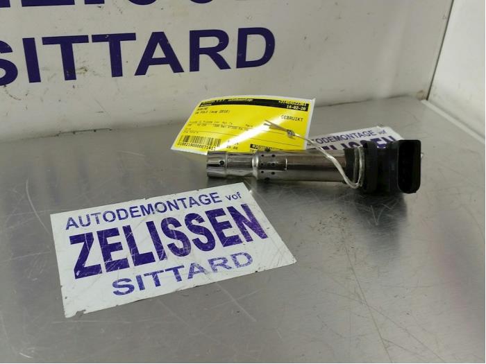 Bobine van een Volkswagen Polo V (6R) 1.4 16V 2010