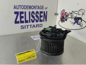 Gebruikte Kachel Ventilatiemotor Ford Mondeo III Wagon 2.0 TDCi/TDDi 115 16V Prijs € 42,00 Margeregeling aangeboden door Zelissen V.O.F. autodemontage