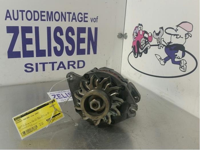 Gebruikte Dynamo Peugeot Partner 1.9 D Prijs € 42,00 Margeregeling aangeboden door Zelissen V.O.F. autodemontage
