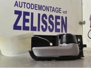 Gebruikte Deurgreep 4Deurs rechts-achter Opel Agila (B) 1.0 12V Prijs € 21,00 Margeregeling aangeboden door Zelissen V.O.F. autodemontage