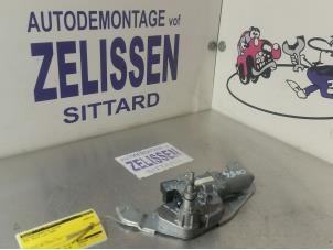 Gebruikte Ruitenwissermotor achter Opel Agila (B) 1.0 12V Prijs € 36,75 Margeregeling aangeboden door Zelissen V.O.F. autodemontage