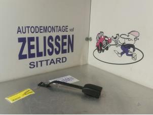 Gebruikte Veiligheidsgordel Insteek rechts-voor Opel Agila (B) 1.0 12V Prijs € 15,75 Margeregeling aangeboden door Zelissen V.O.F. autodemontage