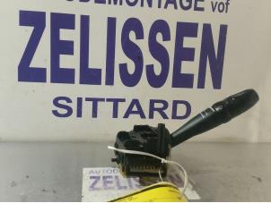 Gebruikte Ruitenwis Schakelaar Kia Picanto (BA) 1.0 12V Prijs € 26,25 Margeregeling aangeboden door Zelissen V.O.F. autodemontage