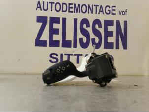 Gebruikte Richtingaanwijzer Schakelaar BMW 5 serie (E60) 530d 24V Prijs € 26,25 Margeregeling aangeboden door Zelissen V.O.F. autodemontage