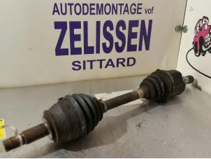 Gebruikte Cardanas links-voor (VWA) Fiat Grande Punto (199) 1.3 JTD Multijet 16V VGT Prijs € 42,00 Margeregeling aangeboden door Zelissen V.O.F. autodemontage