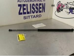 Gebruikte Set Gasdempers Achterklep Citroen C1 1.0 12V Prijs € 15,75 Margeregeling aangeboden door Zelissen V.O.F. autodemontage