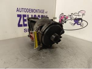 Gebruikte Dynamo Mercedes S (W220) 5.5 S-600 36V Twin Turbo Prijs € 204,75 Margeregeling aangeboden door Zelissen V.O.F. autodemontage