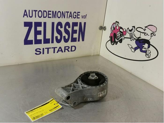 Gebruikte Motorrubber Opel Insignia Sports Tourer 1.6 CDTI 16V 136 Prijs € 26,25 Margeregeling aangeboden door Zelissen V.O.F. autodemontage