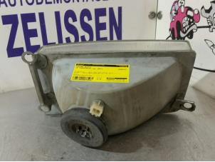 Gebruikte Rechter Koplamp Volkswagen Transporter T4 1.9 TD Prijs € 31,50 Margeregeling aangeboden door Zelissen V.O.F. autodemontage