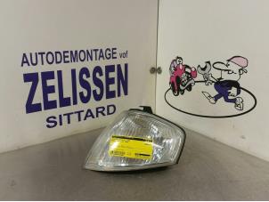 Gebruikte Knipperlichtglas links Mazda 323 Fastbreak (BJ14) 1.5 LX,GLX 16V Prijs € 10,50 Margeregeling aangeboden door Zelissen V.O.F. autodemontage