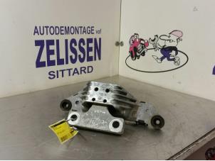 Gebruikte Motorsteun Opel Astra K Sports Tourer 1.0 Turbo 12V Prijs € 36,75 Margeregeling aangeboden door Zelissen V.O.F. autodemontage