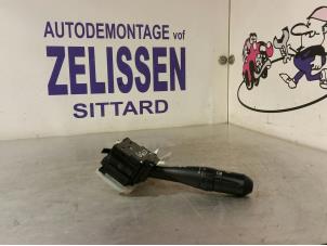 Gebruikte Knipperlicht Schakelaar Mitsubishi Colt (Z2/Z3) 1.3 16V Prijs € 15,75 Margeregeling aangeboden door Zelissen V.O.F. autodemontage