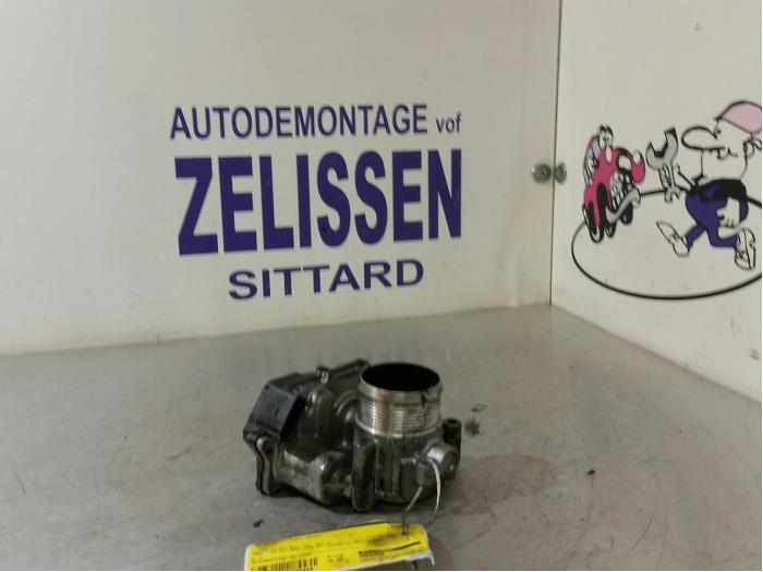 Gebruikte Gasklephuis Volkswagen Passat CC (357) 2.0 TDI 16V 135 Prijs € 78,75 Margeregeling aangeboden door Zelissen V.O.F. autodemontage
