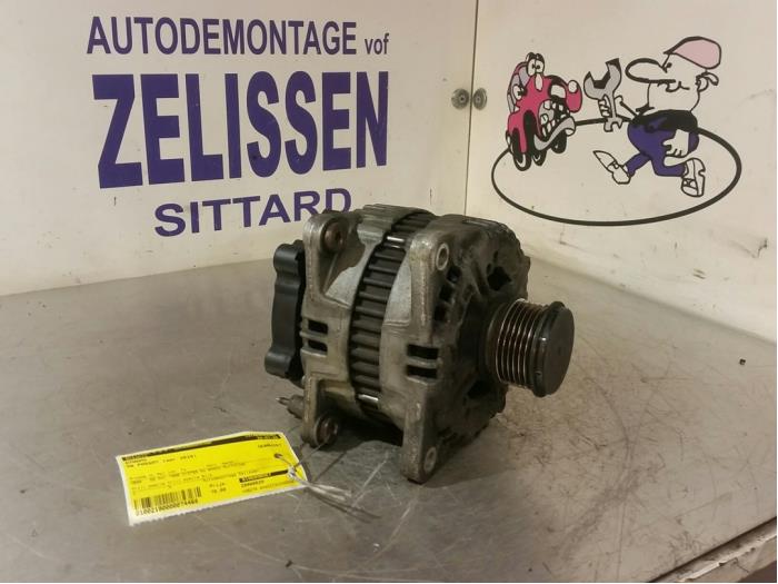 Gebruikte Dynamo Volkswagen Passat CC (357) 2.0 TDI 16V 135 Prijs € 73,50 Margeregeling aangeboden door Zelissen V.O.F. autodemontage