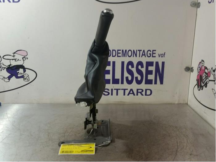 Gebruikte Handrem Mechaniek Renault Megane III Grandtour (KZ) 1.5 dCi 90 Prijs € 68,25 Margeregeling aangeboden door Zelissen V.O.F. autodemontage