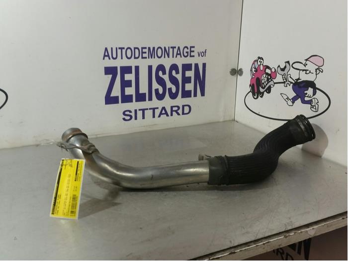 Gebruikte Intercooler Slang Ford Ka I 1.3i Prijs € 36,75 Margeregeling aangeboden door Zelissen V.O.F. autodemontage