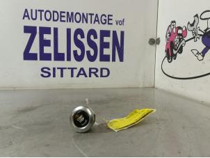 Gebruikte Start/Stop schakelaar BMW 3 serie (E92) 325i Prijs € 21,00 Margeregeling aangeboden door Zelissen V.O.F. autodemontage