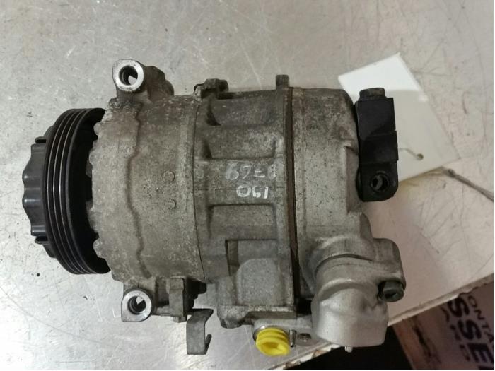 Aircopomp van een BMW 7 serie (E65/E66/E67) 735i,Li 3.6 V8 32V 2001