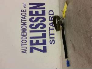 Gebruikte GPS Antenne Opel Movano Combi 2.3 BiTurbo 16V FWD Prijs € 31,50 Margeregeling aangeboden door Zelissen V.O.F. autodemontage