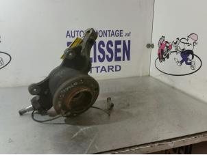 Gebruikte Wielophanging links-voor Opel Movano Combi 2.3 BiTurbo 16V FWD Prijs € 183,75 Margeregeling aangeboden door Zelissen V.O.F. autodemontage