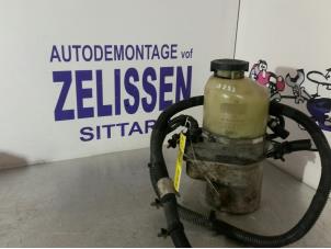 Gebruikte Pomp Servo Opel Astra H (L48) 1.6 16V Twinport Prijs € 131,25 Margeregeling aangeboden door Zelissen V.O.F. autodemontage