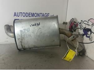 Gebruikte Uitlaat Middendemper Volkswagen Golf II (19E) 1.6 Prijs op aanvraag aangeboden door Zelissen V.O.F. autodemontage