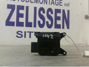 Gebruikte Kachelklep Motor Volkswagen Crafter 2.5 TDI 30/32/35/46/50 Prijs € 31,50 Margeregeling aangeboden door Zelissen V.O.F. autodemontage