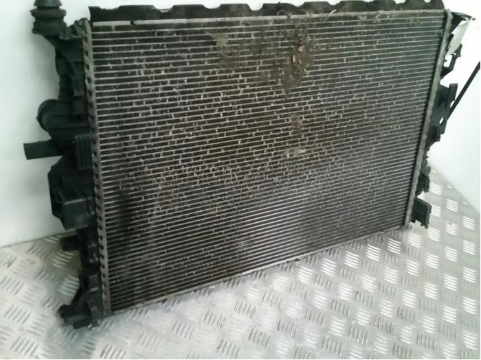 Gebruikte Radiateur Ford Mondeo IV Wagon 1.6 TDCi 16V Prijs € 63,00 Margeregeling aangeboden door Zelissen V.O.F. autodemontage