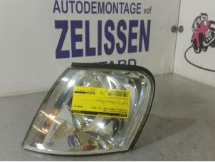 Gebruikte Knipperlichtglas links Mitsubishi Space Star (DG) 1.6 16V Prijs € 15,75 Margeregeling aangeboden door Zelissen V.O.F. autodemontage