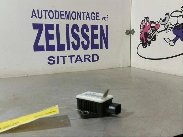 Gebruikte Esp Duo Sensor Audi A4 Avant (B7) 2.7 TDI V6 24V Prijs € 78,75 Margeregeling aangeboden door Zelissen V.O.F. autodemontage