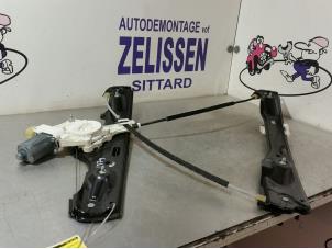 Gebruikte Ruitmechaniek 4Deurs rechts-voor BMW X1 (E84) sDrive 18d 2.0 16V Prijs € 78,75 Margeregeling aangeboden door Zelissen V.O.F. autodemontage