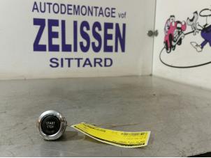Gebruikte Start/Stop schakelaar BMW X1 (E84) sDrive 18d 2.0 16V Prijs € 21,00 Margeregeling aangeboden door Zelissen V.O.F. autodemontage