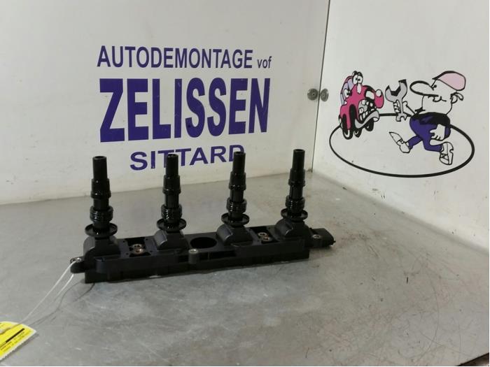 Gebruikte Bobine Renault Clio II (BB/CB) 1.6 16V Prijs € 47,25 Margeregeling aangeboden door Zelissen V.O.F. autodemontage